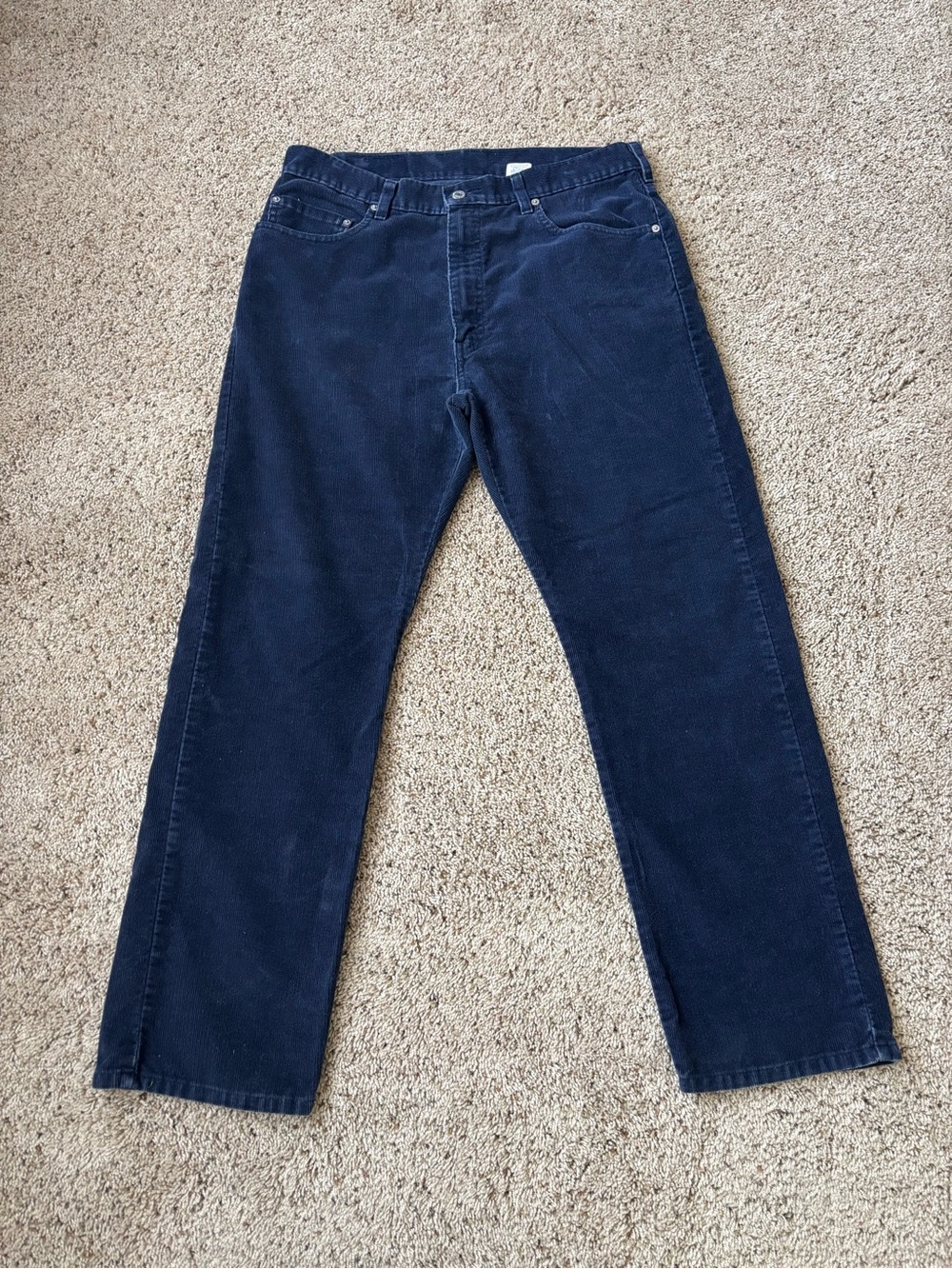 Levi’s 505 36 x 30 navy blue corduroy pants. Date “0701” . Good condition!!